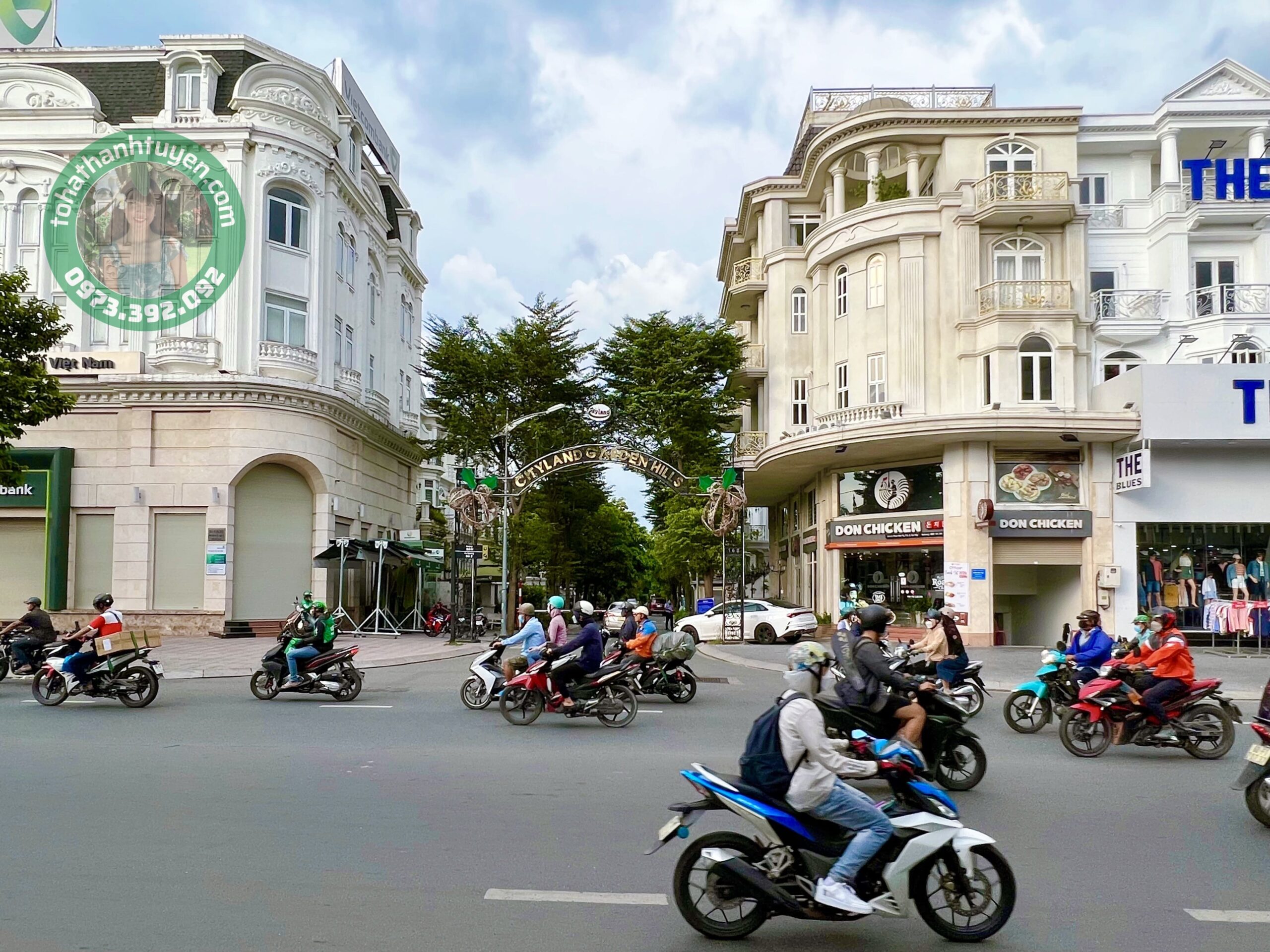 Nhà phố Center Hills cạnh siêu thị Lotte