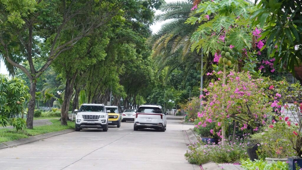 Cùng 22 tới 30 tỷ: nhà phố Cityland Park Hills hay biệt thự ven sông Jamona?