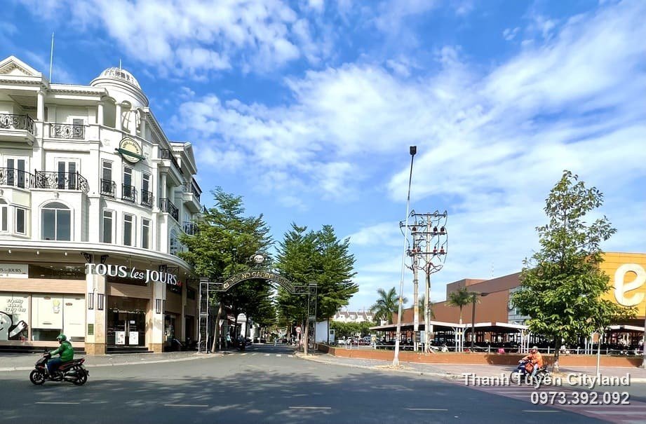 Shophouse mặt tiền Cityland Garden Hills